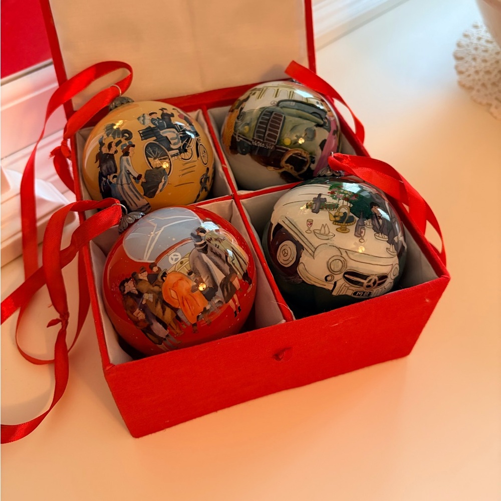 New in Box Mercedes Benz Festive Illustrated Glass Holiday Ornaments - Set of 4